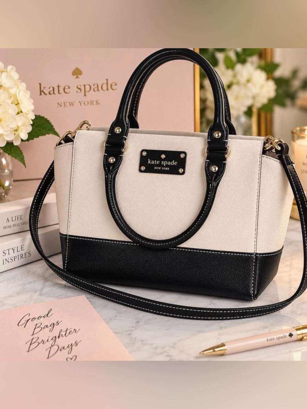 KATE SPADE  Two-Tone Black and Cream Leather Satchel🌺